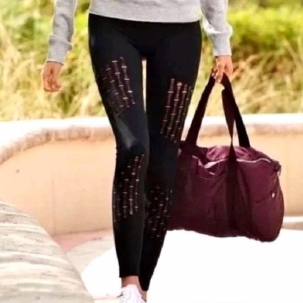 Victoria’s Secret sport leggings